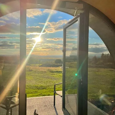 Forth Mountain Glamping * Ballintlea